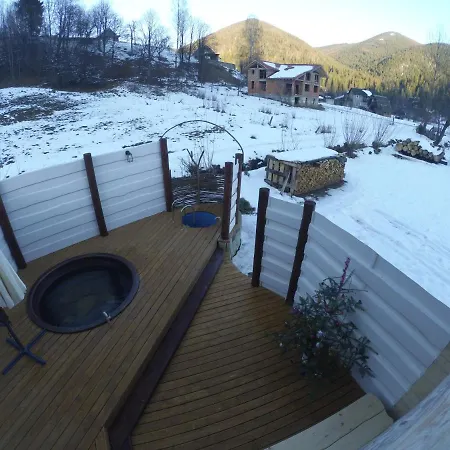 Opryshky Homestay